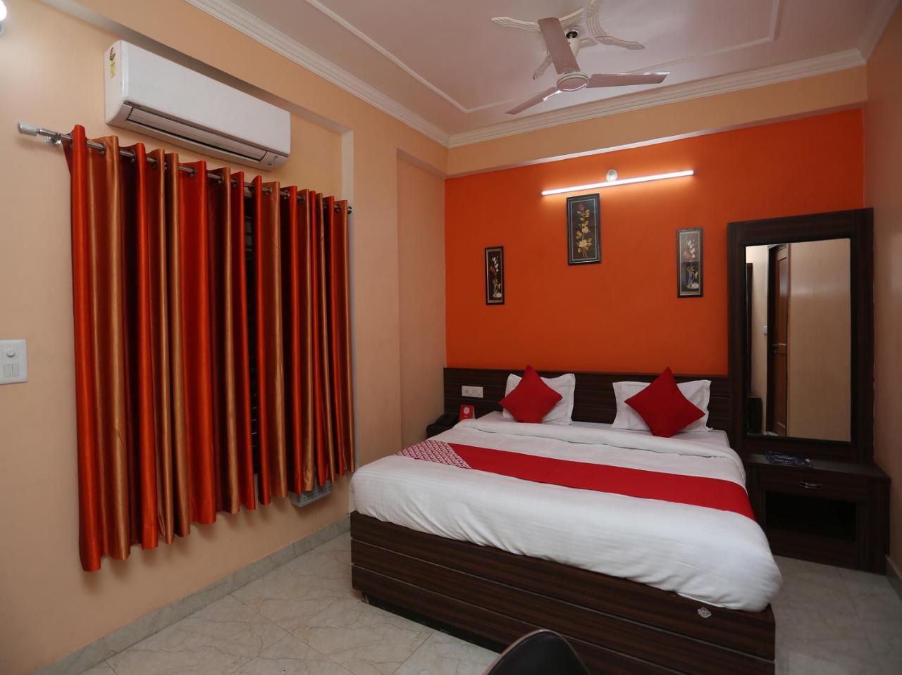 Oyo 26803 Hotel City Inn Faizābād Exterior foto