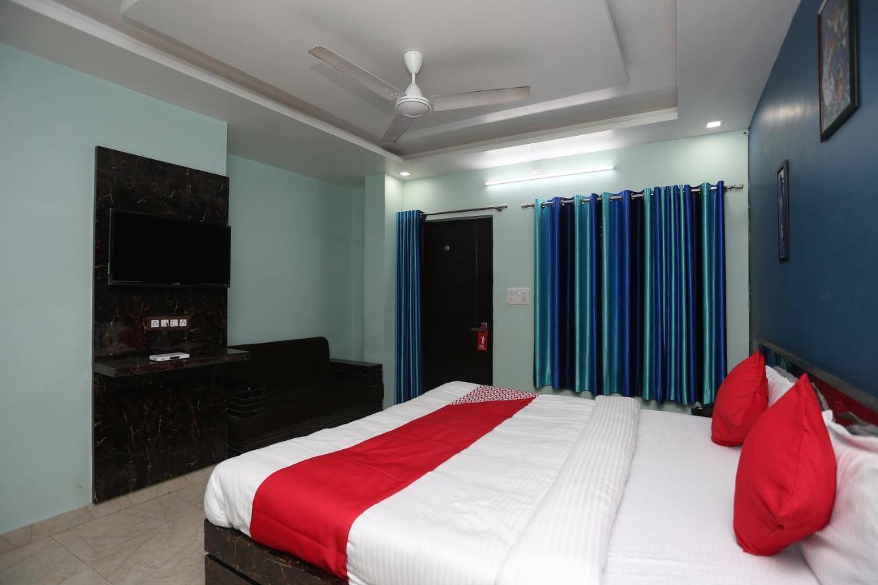 Oyo 26803 Hotel City Inn Faizābād Exterior foto