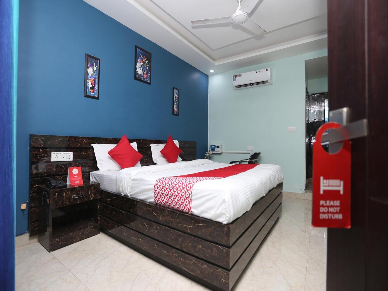 Oyo 26803 Hotel City Inn Faizābād Exterior foto